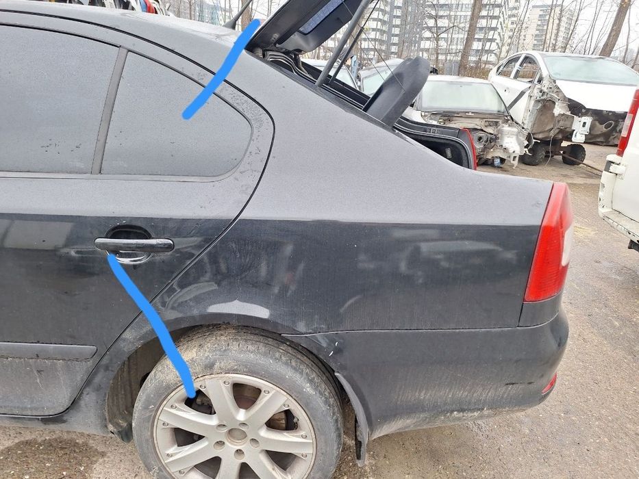 Aripa spate stanga SKODA OCTAVIA 2 1Z3 2004 - 2013