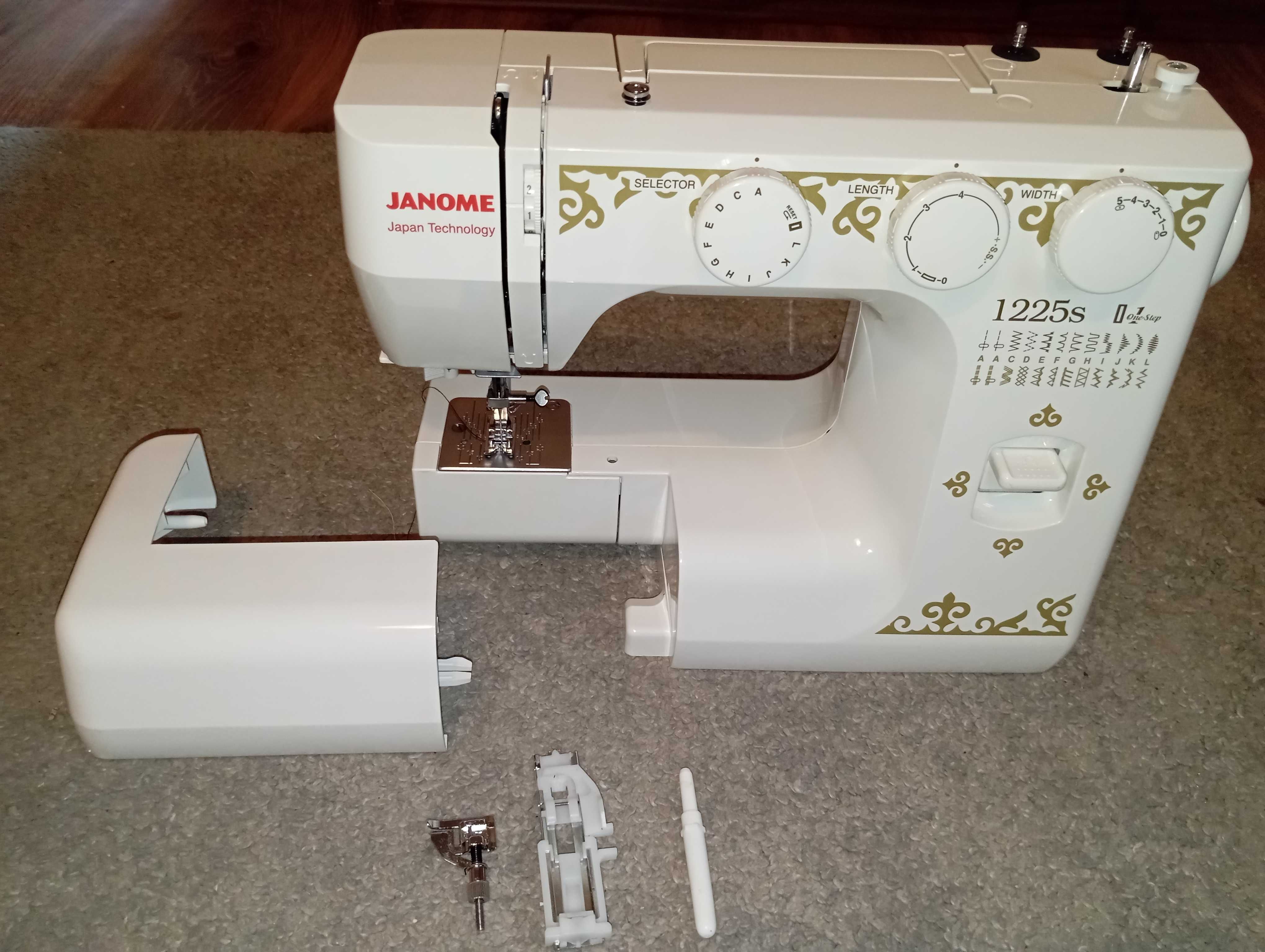 Продам швейную машину Janome 1225s.