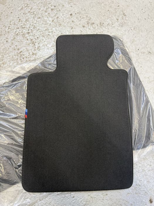 F90 G30 M5 covorase velur textil