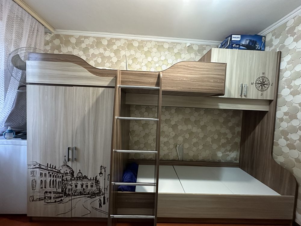Продам двухъяросную кровать !!!