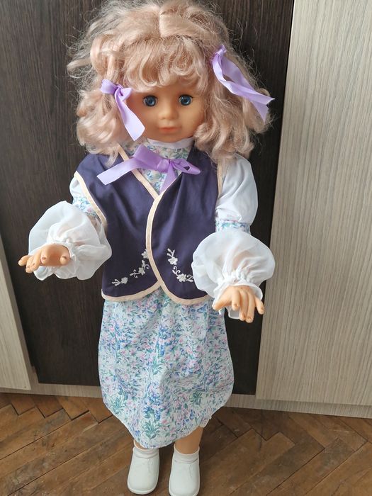 Păpușă veche de peste 40de ani