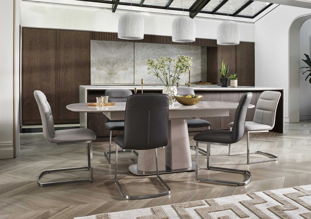 Разтегателна маса cashmere 140cm- 180cm Нова ( стъкло )