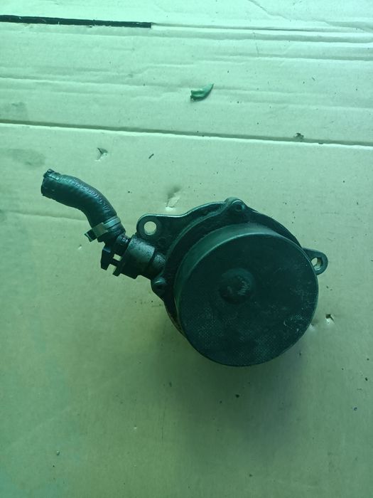 Pompa vacum BMW motor 2.0tdi N47 sau M47