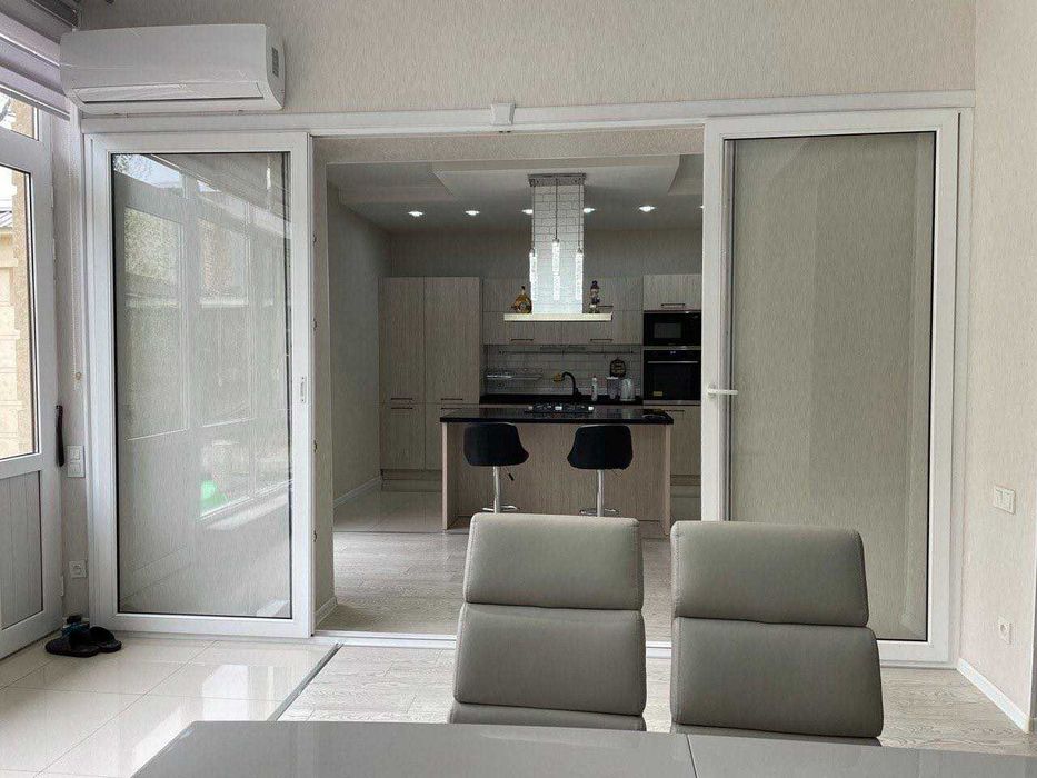 Сдаётся просторный меблированный 6-ком дом кафе «У Влада»