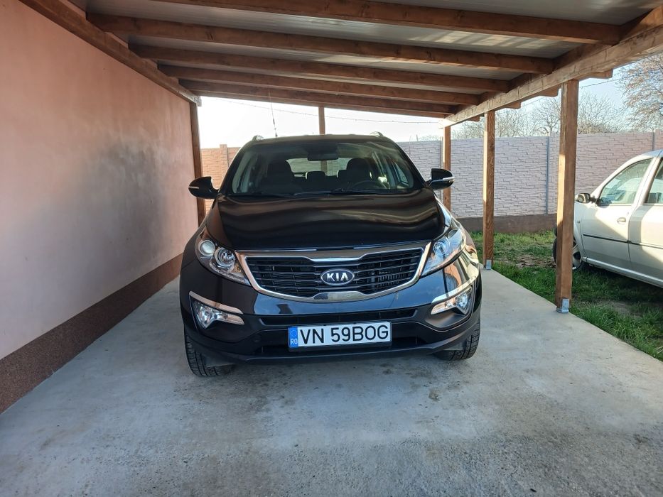 Vând kia sportage an 2015