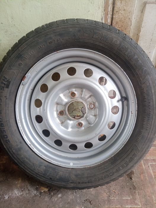 Продам колесо в сборе безкамерка