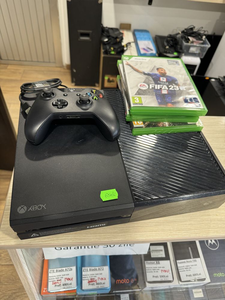 consola Xbox One 500gb  Fifa 2023 + jocuri