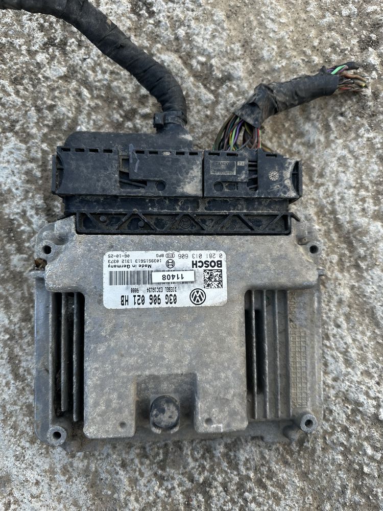 Calculator motor ECU VW golf 5, 1.9 BLS, cod 03G906021HB