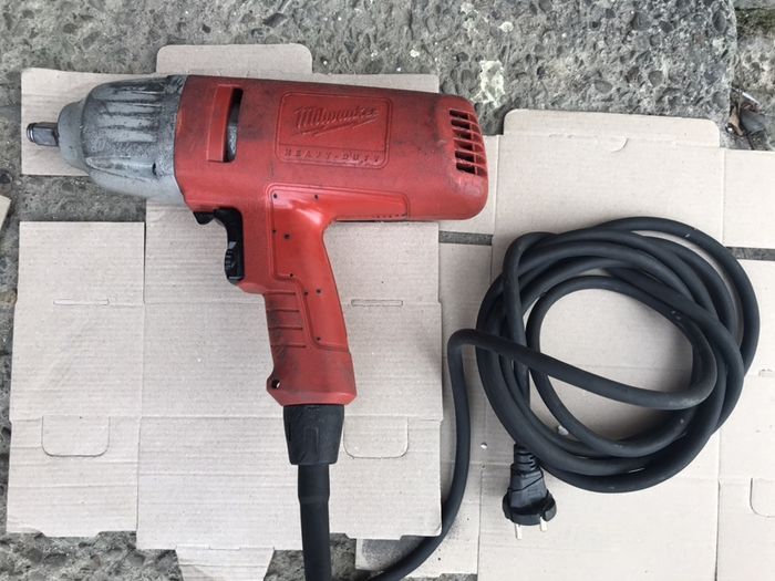 Milwaukee Masina de înșurubat cu Impact Milwaukee IPWE 400R 725W