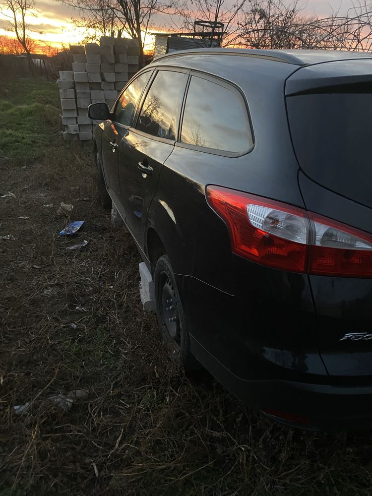 Dezmembrez ford focus mk3, 2013