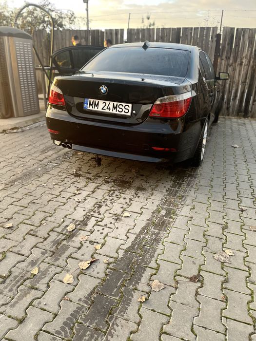 Vănd Bmw e 60.