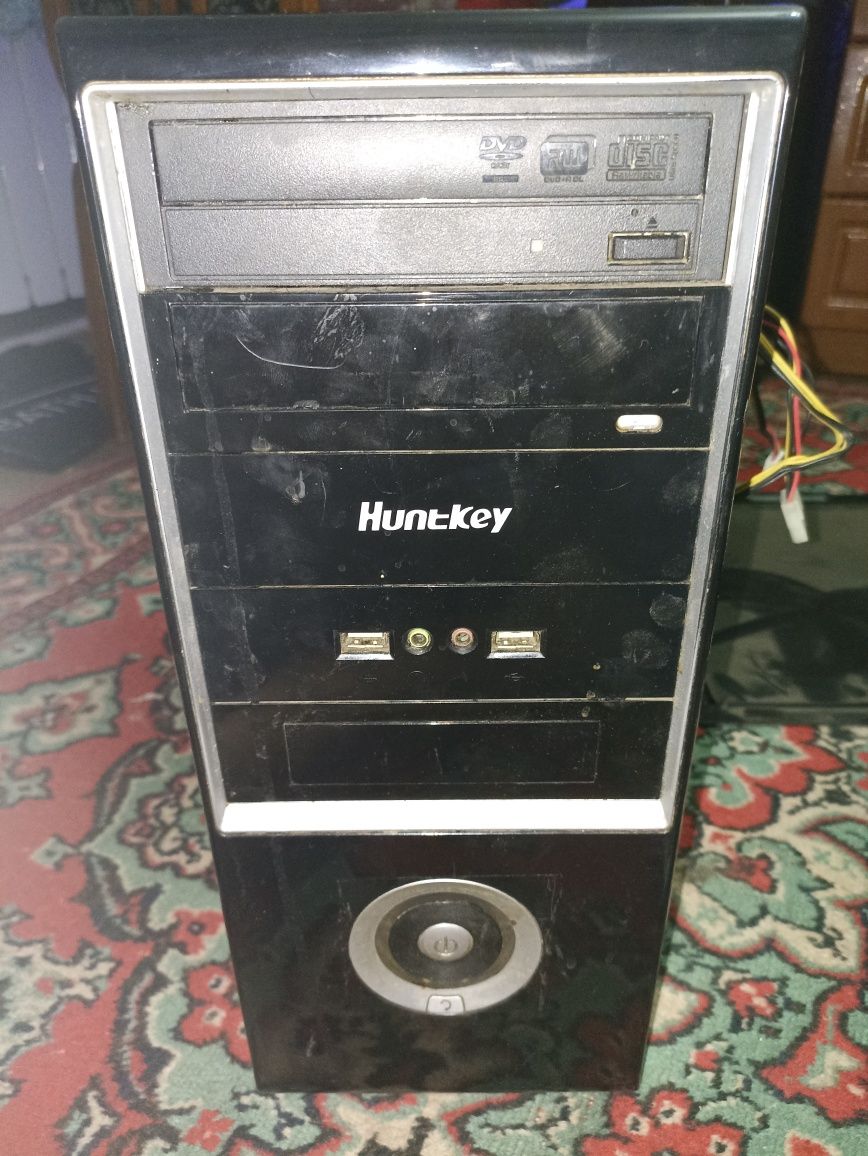 Продаю старый компьютер!