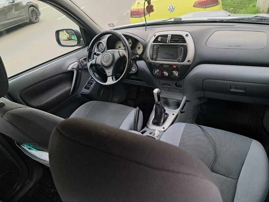 Toyota RAV4 – An 2002