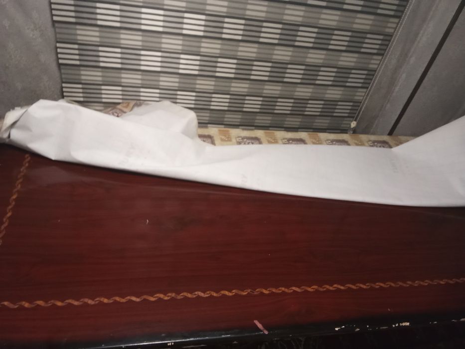 Стол длина 2.5 м ширина 1.3