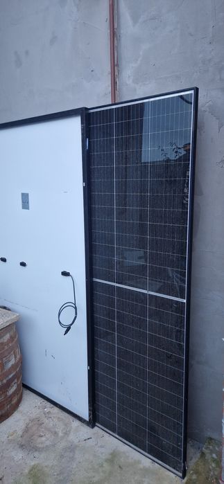 Vând invertor SUMRY 5,5 kw si panouri solare