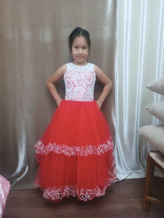 Продам платье детское