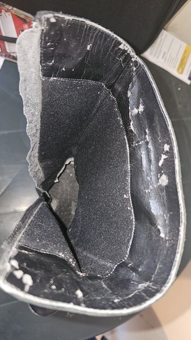 Дамски боти 37 номер и ботуши 38 номер