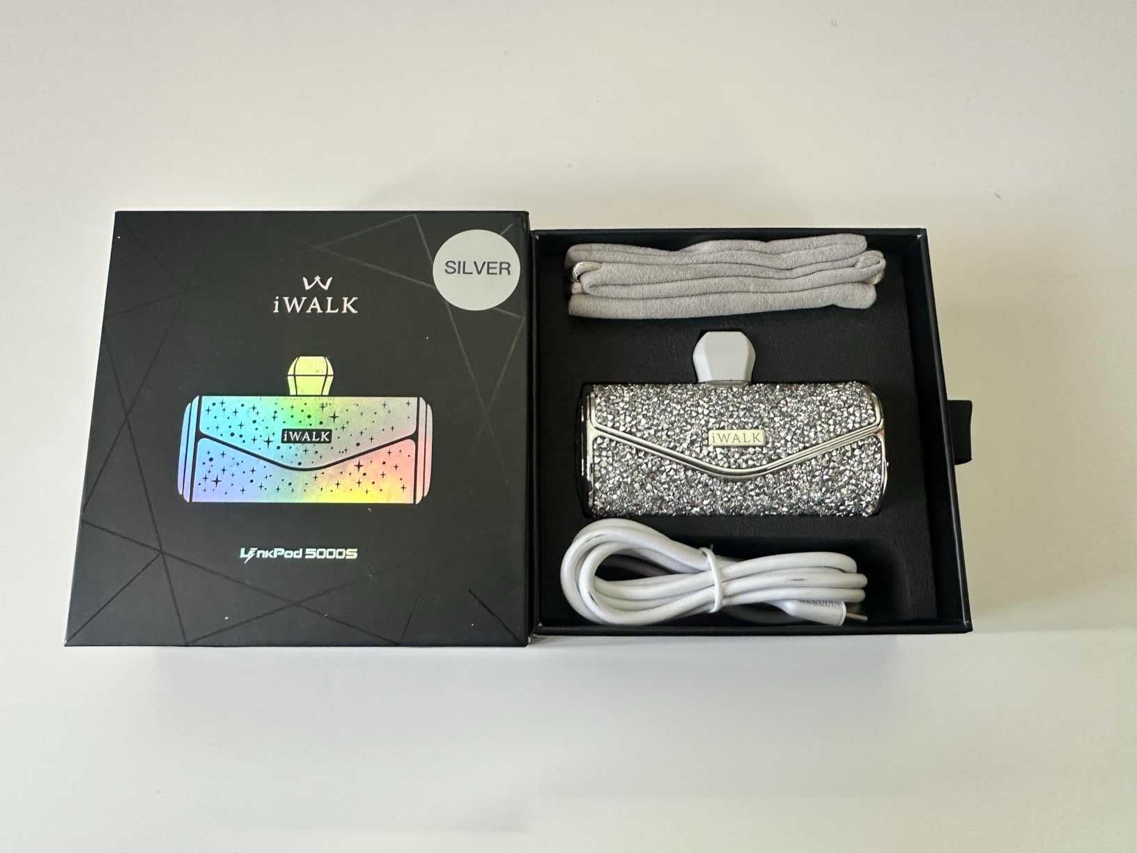 Външна батерия iWALK Sparkly 22.5W, 5000mAh, с вграден USB-C конектор