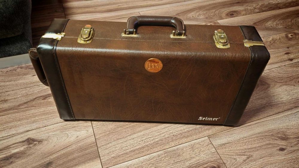 Предлагам за продажба тромпет Vincent Bach Stradivarius 37 Gold