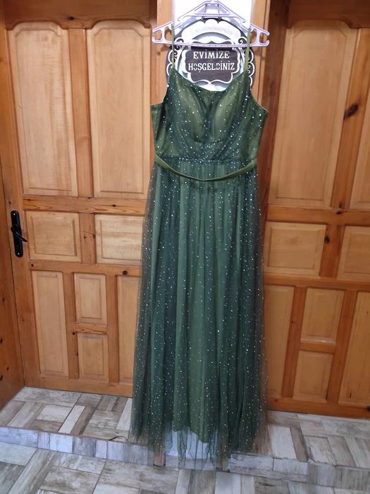 Продавам чисто нова рокля