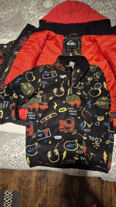 Детсо Ски/Сноуборд яке и полар 6/7 години Quiksilver