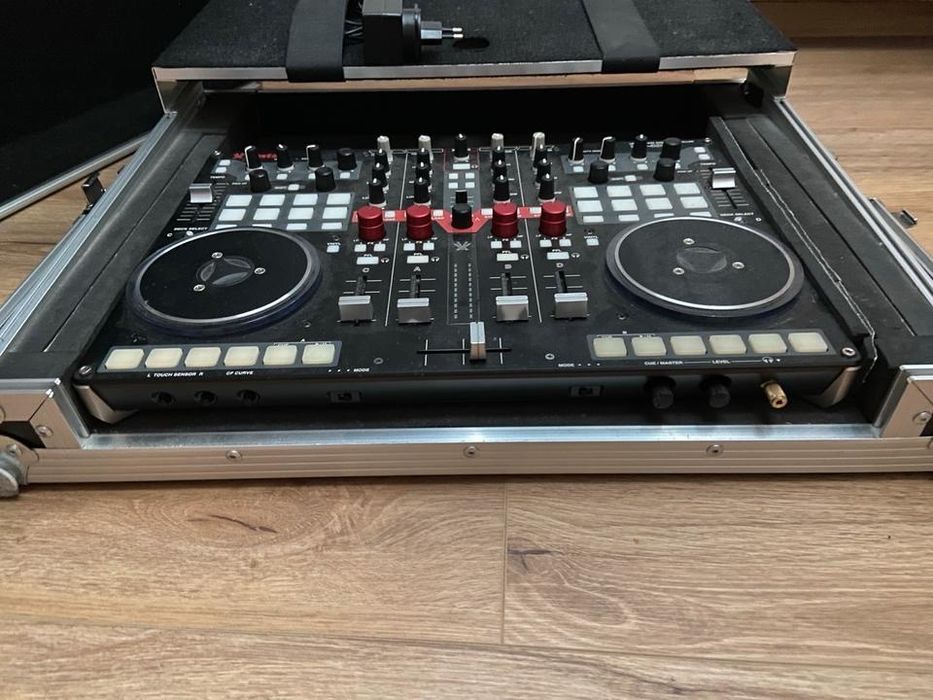 Контролер Vestax VCI 400