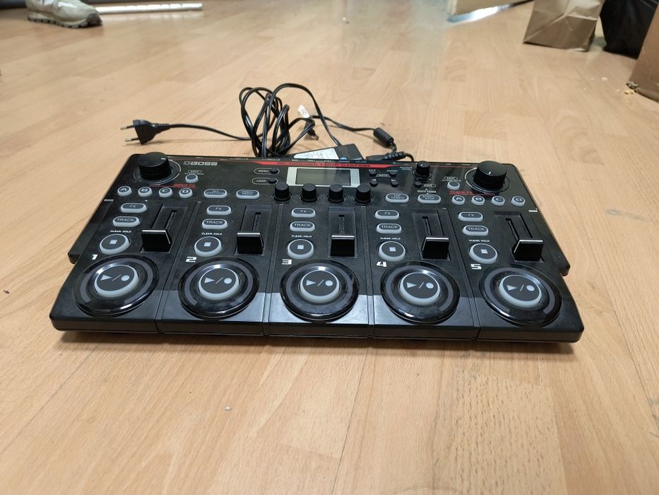 Boss RC-505 MKII looper
