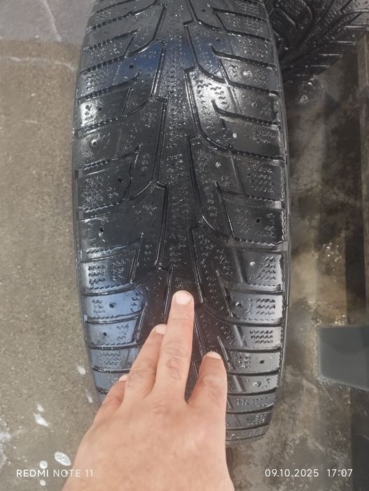 Продам шины б/у зимние