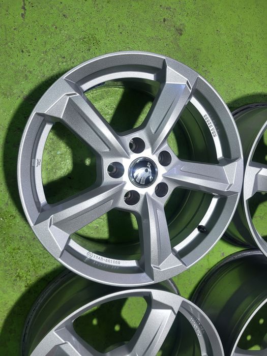 17 5x112 Skoda лети джанти 5х112 шкода