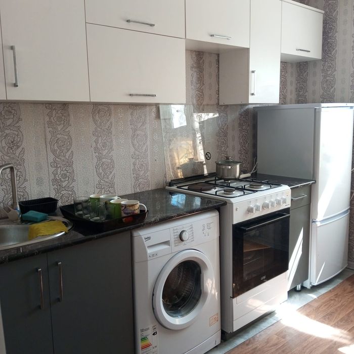 Сдаю 1, 2-х,3-х  комн. кв посуточно, по часам. Район микник