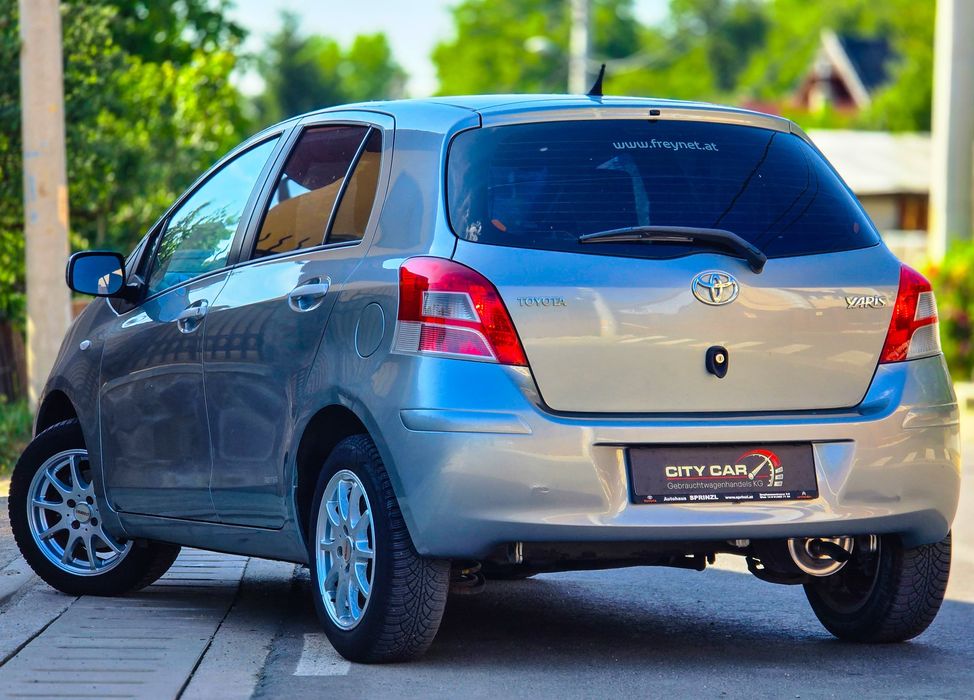 Toyota Yaris Facelift 2010 benzina Stare Impecabila!