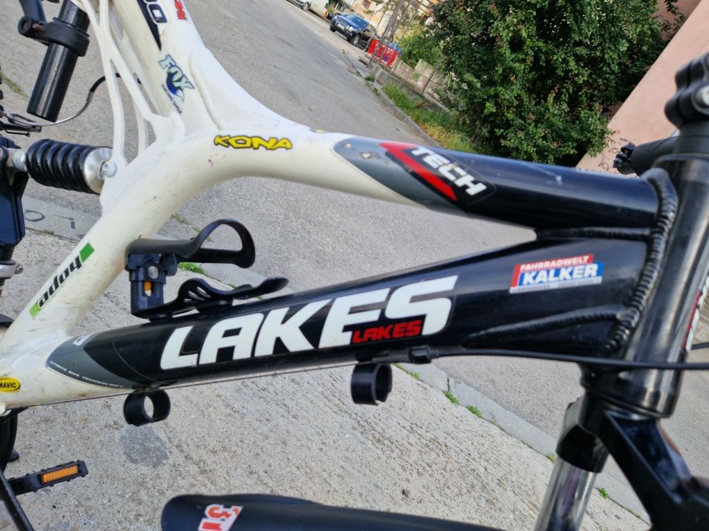 Vand / Schimb Bicicleta Lakes ,dubla suspensie. Schimb cu Samsung S22