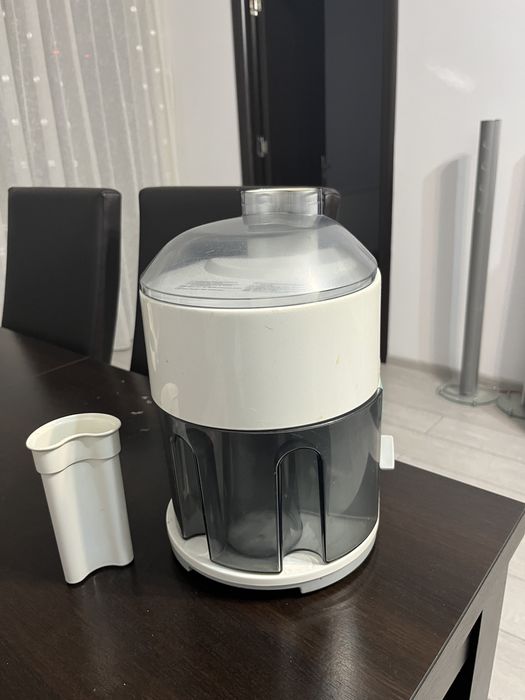 Storcator fructe Delonghi