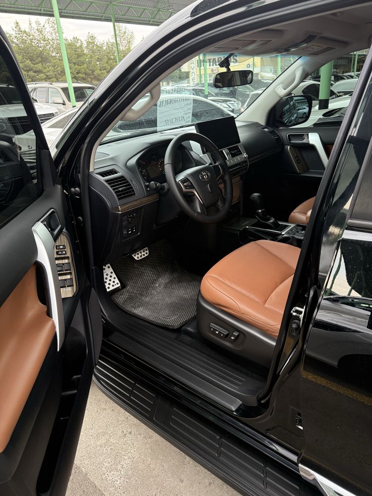 Toyota land cruiser 150