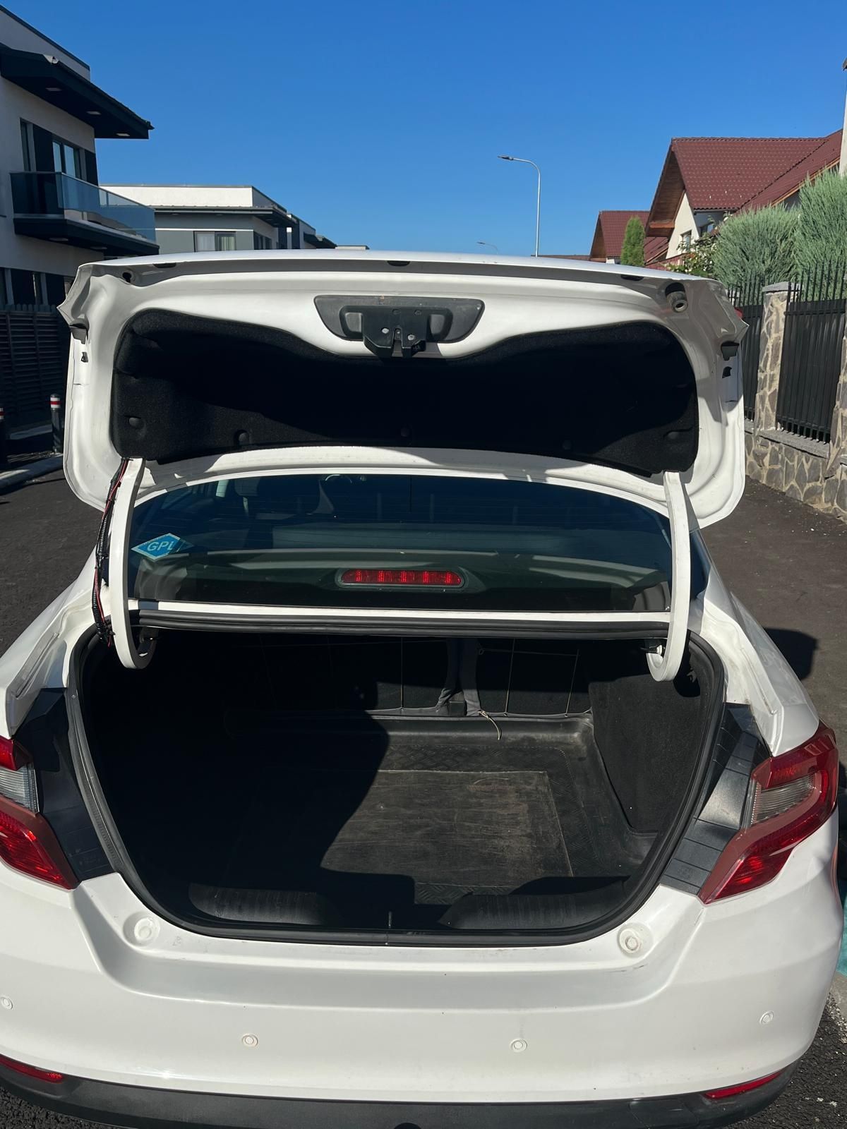 Vând  Fiat  Tipo 1365 cv 95 an 2017
