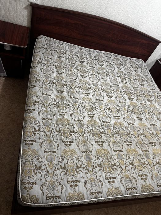 Продам даухспальнюю кровать