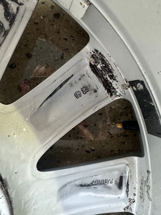 Vând set 4 buc jante R 17 originale Mercedes ML