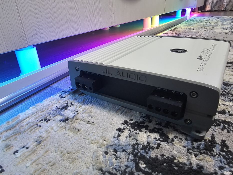 Statie amplificator auto JL M1700 700w