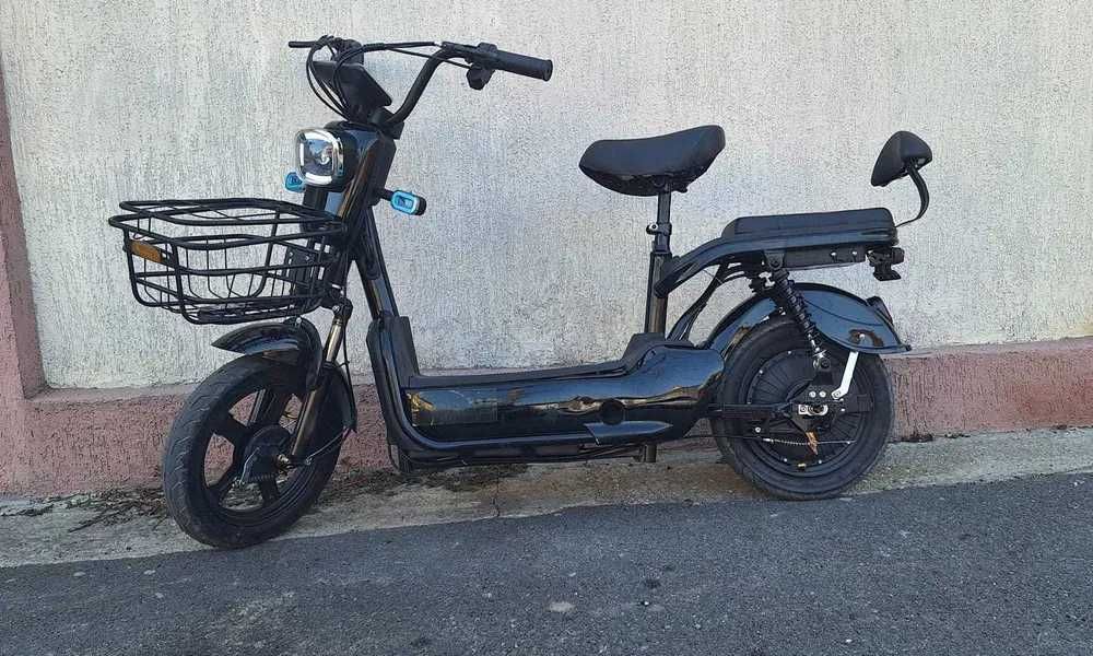 Trotineta electrica scuter KING - comapact scuter electric nu Dualtron