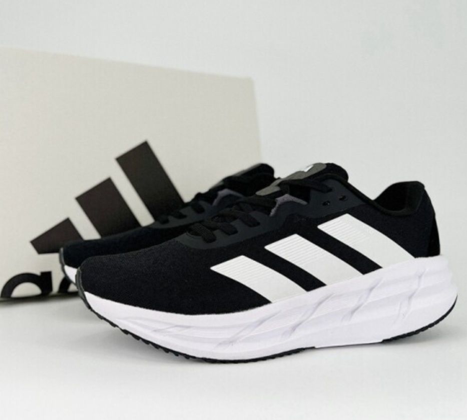 Adidas кроссовки в наличи