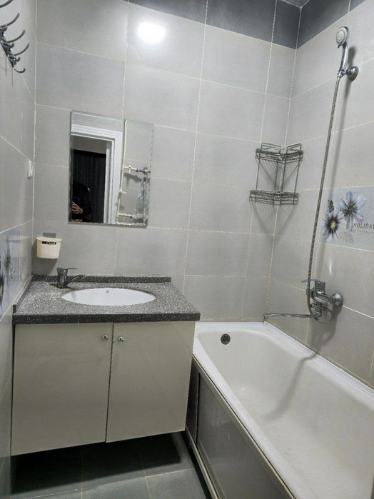 Квартира продаётся Чиланзар 9 квартал 2в3/1/4 меб тех Райхон кафе