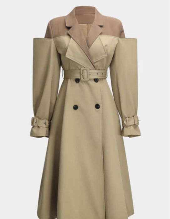 Trenci s nou cu eticheta