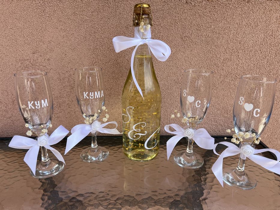 Сватбени Чаши Шампанско