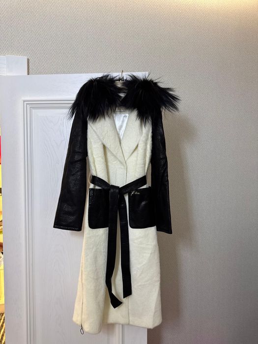 Пальто Balizza  белый новый