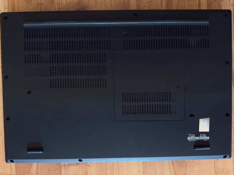 Lenovo ThinkPad P15 Gen 1, i7-10850H, 32GB RAM, 1TB SSD, QUADRO T1000