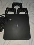 Ps 4 pro cu 3 manete