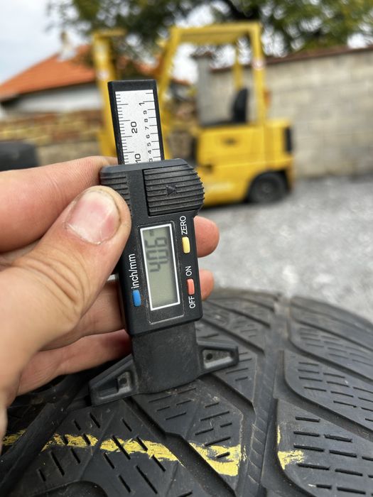 4бр Гуми зимни Pirelli 215/65R17