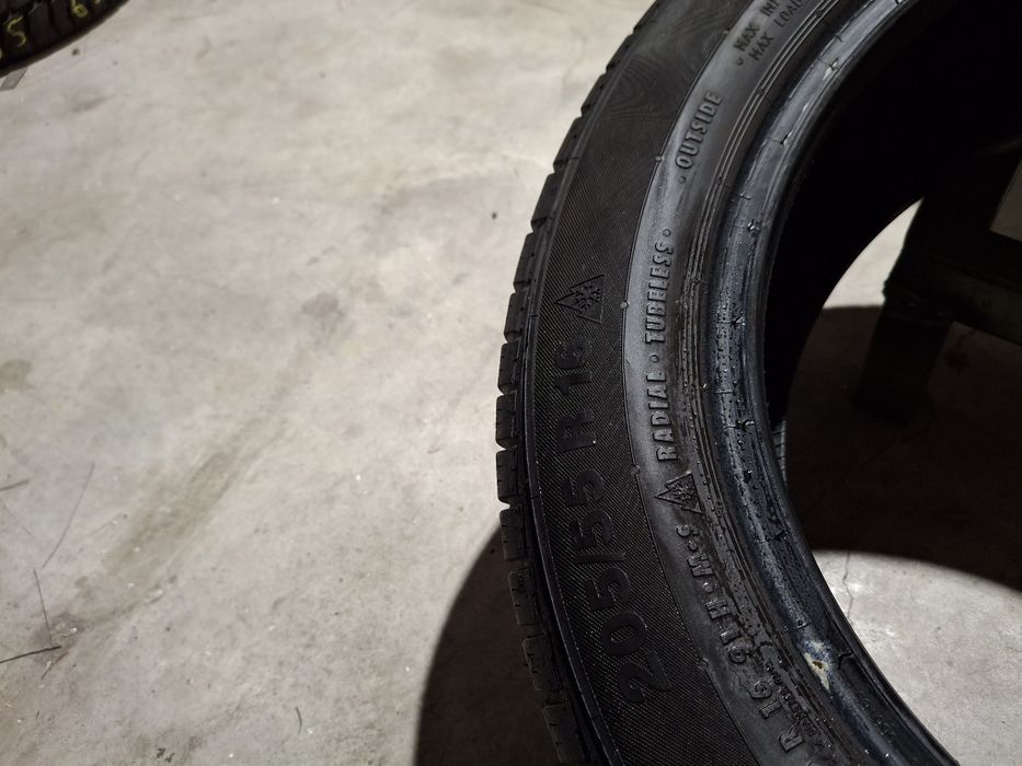 2 Anvelope de iarnă  205 55 r16 Continental