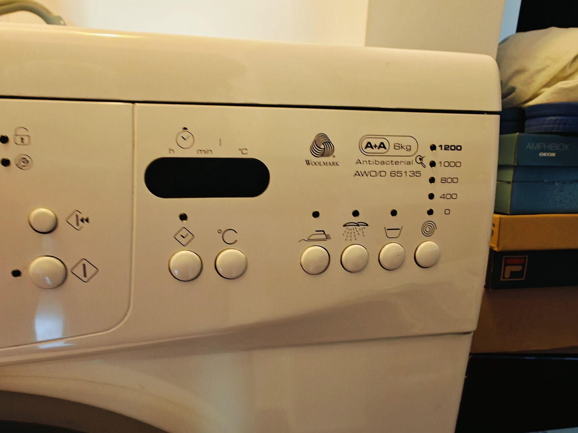 Mașina de spălat rufe  Whirlpool 6 Sense