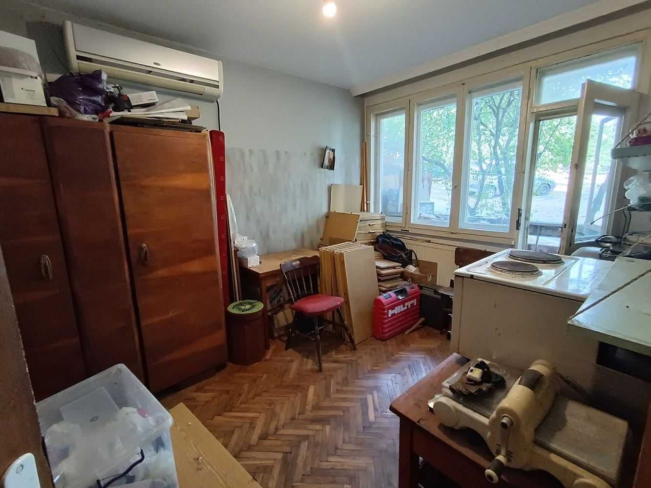Многостаен апартамент в кв. Акация